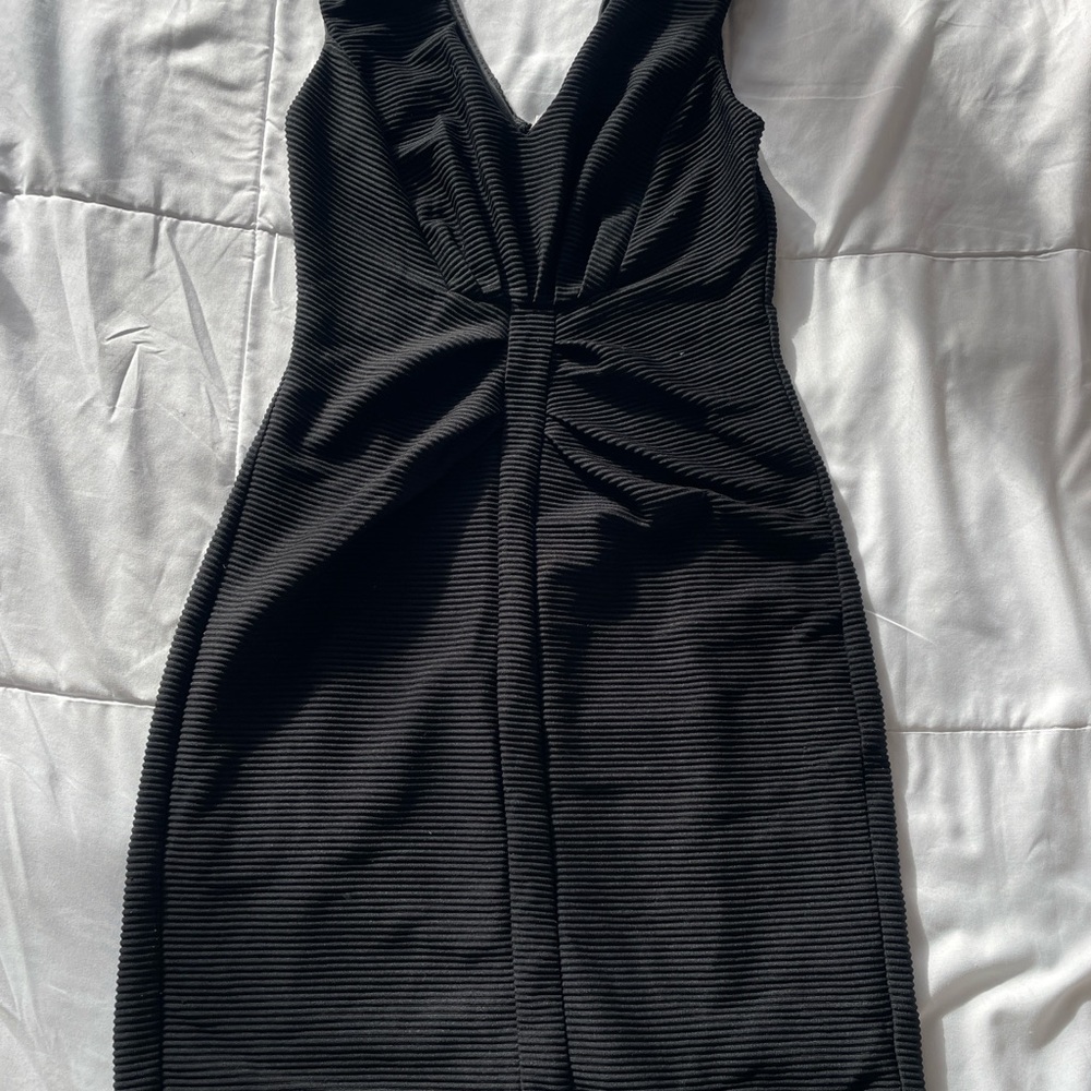 Elegant Black Sleeveless Dress